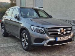 Grau Gebraucht 2016 Mercedes GLC250 AMG line SUV | 23.999 € (Teuer)