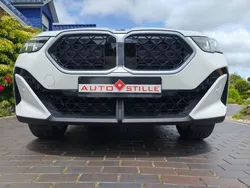 Weiß Gebraucht 2024 BMW X2 Sport Line SUV | 36.900 € (Etwas zu teuer)