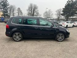 Schwarz Gebraucht 2014 VW Sharan Cup Van / Kleinbus | 14.900 € (Fairer Preis)