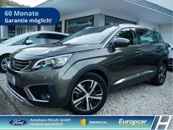Grau Gebraucht 2020 Peugeot 5008 Allure Van / Kleinbus | 17.000 € (Superpreis)