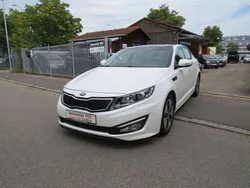 Weiß Gebraucht 2014 Kia Optima Hybrid Spirit Limousine | 7.350 €
