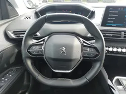 Grau Gebraucht 2019 Peugeot 5008 Allure Van / Kleinbus | 22.349 € (Guter Preis)