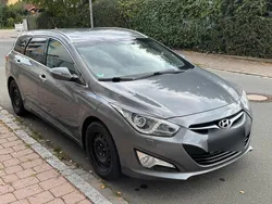 Grau Gebraucht 2013 Hyundai i40 Edition Kombi | 2.300 € (Superpreis)