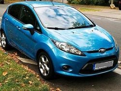 Blau Gebraucht 2009 Ford Fiesta Kleinwagen | 3.300 €