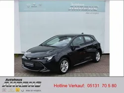 Mysticschwarz mica metallic (metallic) Gebraucht 2022 Toyota Corolla Comfort Limousine | 22.900 € (Fairer Preis)