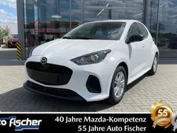 Lunar white Neu 2025 Mazda 2 Center-Line Limousine | 21.990 € (Guter Preis)