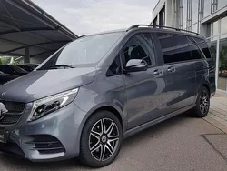 Grau Gebraucht 2022 Mercedes V300 Exclusive Van / Kleinbus | 67.949 € (Etwas zu teuer)