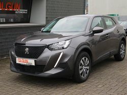 Grau Gebraucht 2021 Peugeot 2008 Active SUV | 13.990 € (Guter Preis)