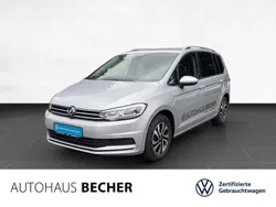 Reflexsilber metallic Gebraucht 2023 VW Touran Active Van / Kleinbus | 37.660 € (Teuer)