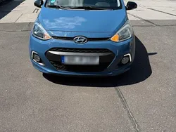 Blau Gebraucht 2014 Hyundai i10 Kleinwagen | 6.600 € (Fairer Preis)