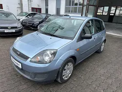Blau Gebraucht 2006 Ford Fiesta Ambiente Kleinwagen | 3.880 € (Teuer)
