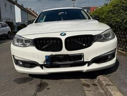Weiß Gebraucht 2016 BMW 330 Advantage Limousine | 13.000 € (Fairer Preis)