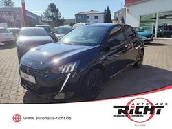 Lackierung schwarz perla nera/ Gebraucht 2024 Peugeot 208 GT-line Kleinwagen | 20.930 € (Fairer Preis)