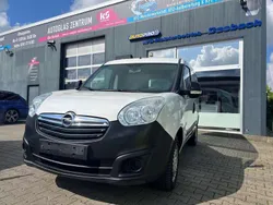 Polarweiß Gebraucht 2015 Opel Combo Van / Kleinbus | 6.899 € (Guter Preis)