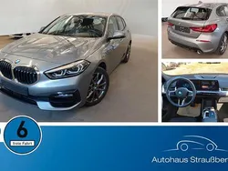 Grau Gebraucht 2023 BMW 120 Sport Line Kleinwagen | 27.290 € (Fairer Preis)