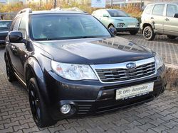 Grau Gebraucht 2010 Subaru Forester Comfort SUV | 8.990 € (Teuer)