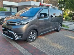 Grau Gebraucht 2022 Toyota Proace Van | 33.999 €