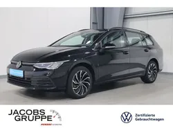 Schwarz Gebraucht 2023 VW Golf VIII Life Kombi | 22.470 € (Fairer Preis)