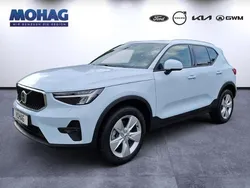 Blau Gebraucht 2024 Volvo XC40 Core SUV | 33.880 € (Fairer Preis)