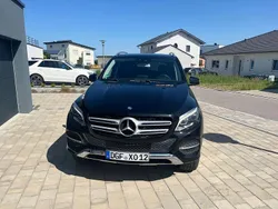 Schwarz Gebraucht 2017 Mercedes GLE250 Exclusive SUV | 20.900 €