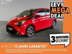 Vulcanorot Gebraucht 2021 Toyota Aygo Team Kleinwagen | 10.890 € (Fairer Preis)
