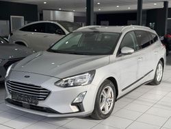 Silber Gebraucht 2019 Ford Focus Limousine | 11.490 € (Guter Preis)