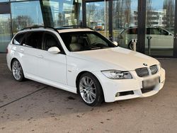 Weiß Gebraucht 2008 BMW 335 M Sport Kombi | 27.900 €