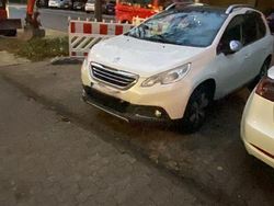 Weiß Gebraucht 2014 Peugeot 2008 Allure SUV | 7.700 € (Fairer Preis)