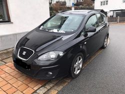 Schwarz Gebraucht 2013 Seat Altea XL Van / Kleinbus | 3.200 € (Fairer Preis)