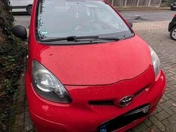Rot Gebraucht 2009 Toyota Aygo Kleinwagen | 2.500 € (Fairer Preis)