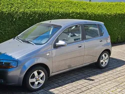 Grau Gebraucht 2006 Chevrolet Kalos SX Kleinwagen | 2.500 € (Etwas zu teuer)