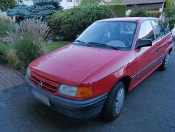 Rot Gebraucht 1994 Opel Astra Limousine | 3.450 €