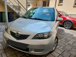 Silber Gebraucht 2006 Mazda 2 Kleinwagen | 900 € (Guter Preis)
