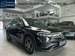 Kosmosschwarz metallic Gebraucht 2023 Mercedes EQB350 AMG SUV | 39.300 € (Fairer Preis)