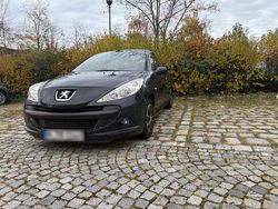 Grau Gebraucht 2009 Peugeot 206+ Kleinwagen | 1.200 € (Fairer Preis)