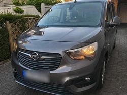 Grau Gebraucht 2018 Opel Combo Life Van / Kleinbus | 7.350 €