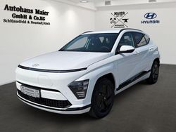 Weiss Neu 2025 Hyundai Kona Trend SUV | 35.890 € (Etwas zu teuer)