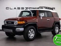 Rot Gebraucht 2010 Toyota FJ Cruiser SUV | 43.950 €