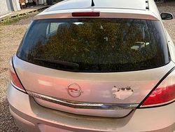 Silber Gebraucht 2006 Opel Astra Kleinwagen | 1.850 € (Fairer Preis)