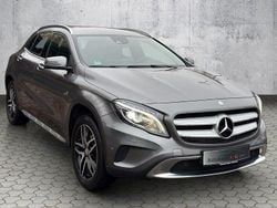 Grau Gebraucht 2017 Mercedes GLA200 SUV | 18.900 € (Fairer Preis)
