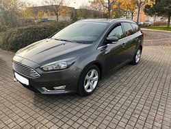 Grau Gebraucht 2015 Ford Focus Titanium Kombi | 4.200 € (Guter Preis)