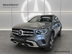 Grau Gebraucht 2021 Mercedes GLC200 SUV | 38.930 € (Guter Preis)