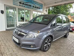 Grau Gebraucht 2007 Opel Zafira Van / Kleinbus | 2.950 € (Fairer Preis)