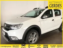 Weiß Gebraucht 2020 Dacia Sandero Essentiel Kleinwagen | 11.990 € (Guter Preis)