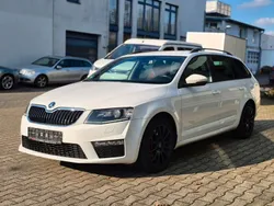 Weiß Gebraucht 2015 Skoda Octavia RS Kombi | 14.599 € (Fairer Preis)