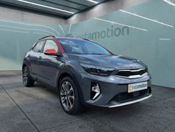 Grau Gebraucht 2022 Kia Stonic Spirit SUV | 22.490 € (Etwas zu teuer)