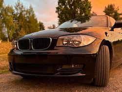 Schwarz Gebraucht 2010 BMW 118 Cabriolet Cabrio | 7.000 € (Fairer Preis)