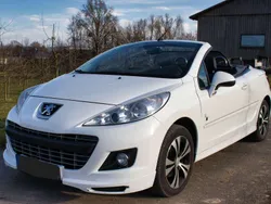 Weiß Gebraucht 2011 Peugeot 207 CC Cabrio | 6.300 € (Etwas zu teuer)