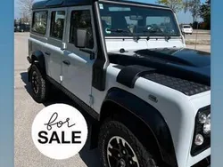Weiß Gebraucht 2016 Land Rover Defender Adventure SUV | 79.000 €