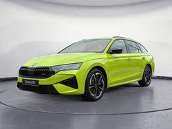 Grün Neu 2025 Skoda Octavia RS Kombi | 51.769 €